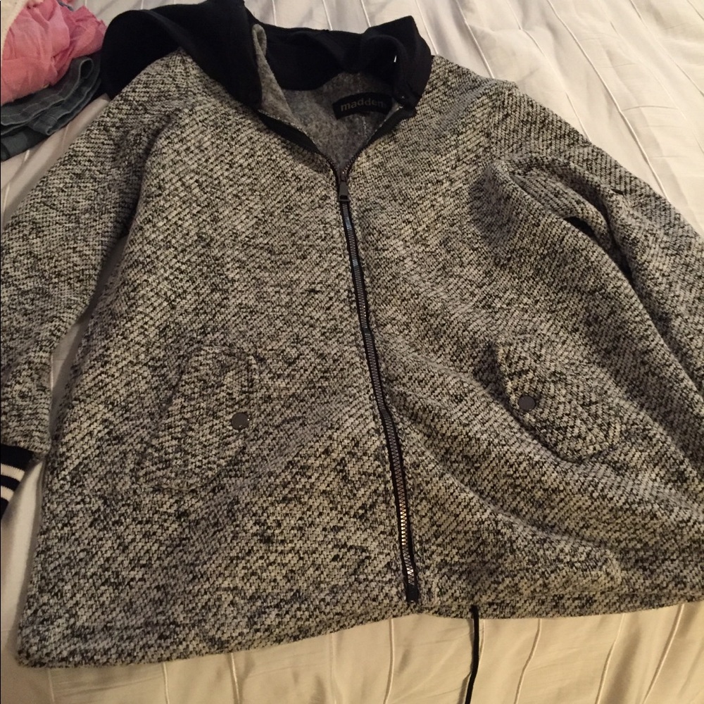 Coat/sweatshirt